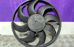 Вентилятор радиатора Ford Focus 2