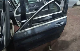 Дверь Mercedes-Benz C-класс W205/S205/C205/A205 (2014—2018)