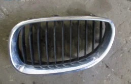 Ноздря / Решетка капота BMW 5 серия E60/E61 (2002—2007)