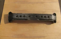 Балка передняя поперечная для Mitsubishi Pajero на фотографиях