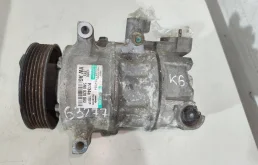 Компрессор кондиционера 5N0820803  2.0 TDI Volkswagen