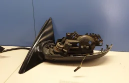 Стекла и зеркала для Audi A8 на фотографиях