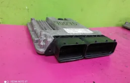 Блок управления двигателем для Audi Q7 2009 года на фотографиях