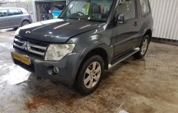 Вакуумный насос тормозной Mitsubishi Pajero 4 2007 SUV 3