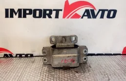 Подушка двигателя AUDI A3 2008-2012 1K0199555N 8PA BYT, левая