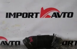 Патрубок воздушного фильтра AUDI A3 2008-2012 1K0129684L 8PA BYT