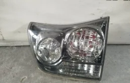 Вставка между стопов TOYOTA HARRIER 2003-2013 8158148050 MCU35W 1MZ-FE, правая