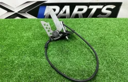 Крюк замка капота BMW 5-series 2014 51237183764 F10 LCI N47D20C, правый