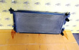 Радиатор охлаждения двигателя Skoda Octavia A7 5Q0121251EB 5E