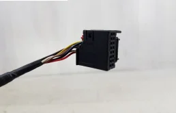 Стекла и зеркала для Audi Q3 2014 года на фотографиях