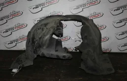 ПОДКРЫЛОК BMW ПЕРЕДНИЙ ПРАВЫЙ 51717213642