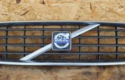 Решетка радиатора Volvo XC60 2013 30796023 D5244T17