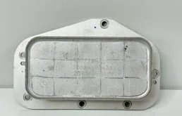 Радиатор охлаждения масляный (двигателя) Chevrolet Cruze 55355603 J300