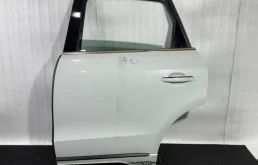 Дверь задняя левая Audi Q5 2013 8R0833051B 8R 2.0 CNCD