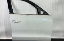 Дверь передняя правая Audi Q5 2013 8R0831052E 8R 2.0 CNCD