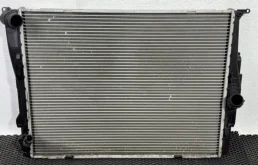 Радиатор основной BMW 1 2008 17117559273 E87
