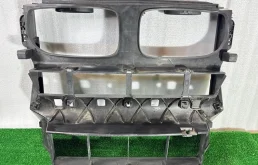 Воздухозаборник BMW X5 2008 51647177878 E70