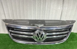 Решетка радиатора Volkswagen Tiguan 2011 5N0853651C 5N 2.0 CAW