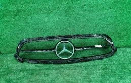 Решетка радиатора Mercedes E C238 (2020-2023)