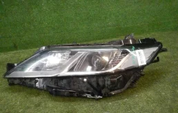 Битая Фара левая Toyota Camry xv70 (2017-н.в.) LED