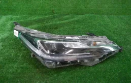 Фара правая Toyota Corolla 11 E160 (2015-2019) LED