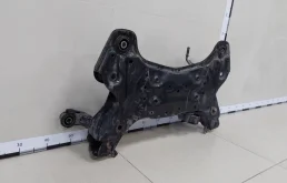 Подрамник двигателя для Hyundai i40 на фотографиях