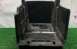 Площадка акб Ford Focus 3 2012 AM5110723AD УНИВЕРСАЛ 1.6 PNDA