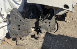 подрамник двигателя opel corsa D