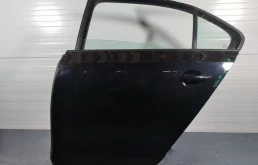 ДВЕРЬ VOLKSWAGEN JETTA 5C6833055A ЗАДНЯЯ ЛЕВАЯ  черный, LC9X YE063