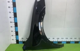 Крыло Audi Q3 2013 8U0821106 8U CCZC, переднее правое