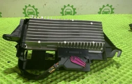 Усилитель звука Audi q5 2011 8R0035223G CALB