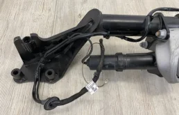 Фаркоп для Volkswagen Touareg 2024 года на фотографиях