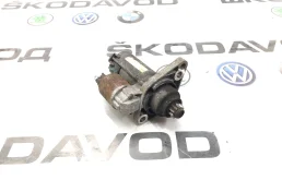 Стартер МКПП Skoda Octavia 2011 02Z911023G A5 (1Z) 1.4 CAXA