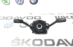 Подрулевой переключатель Skoda Octavia 2013 5Q0953513QIGI A7 (5E) 2.0 CKFC