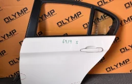 Дверь BMW 320i 2011 41007203647 E90 N43B20A, задняя левая
