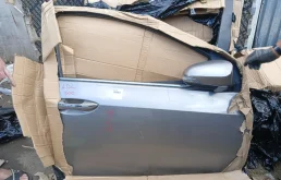 Дверь Toyota Corolla 2013-2018 6700102390 180, передняя правая