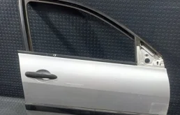 Дверь Renault Megane 2008 7751473729 2, передняя правая