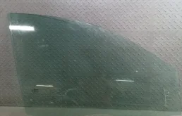 Стекло двери Renault Megane 2008 8200211198 2, переднее правое