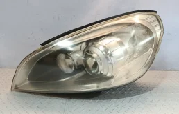 ФАРА VOLVO ЛЕВАЯ 31299992  XA7365Z