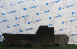 Защита днища BMW 1-Series M135i 2013 51757241834 F20 N55B30A, правая