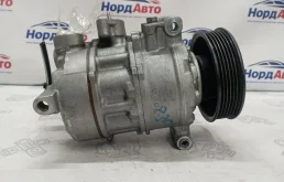 Компрессор кондиционера Volkswagen Jetta 5Q0820803K