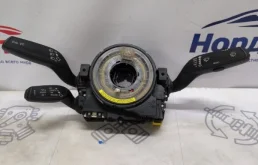 Переключатель подрулевой Audi Q5 8K0953568Q 8R
