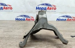 Кронштейн двигателя Audi Q5 2012 8K0199307CC 8R CDNC