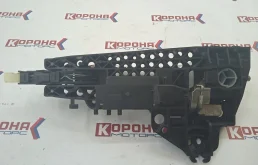 Ручка двери внешняя Audi A6 2015 4H0837206B C7  передняя правая Б/У В сборе . глубокая царапина