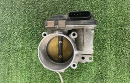 Дроссельная заслонка Volvo V70 2004 8677796 SW65 B5244S2