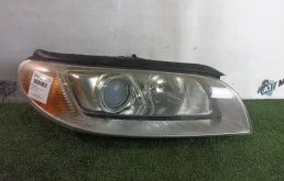 Фара Volvo V70 2008 31353541 BW56 B5254T6, передняя правая