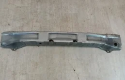 Бампер для Mitsubishi Grandis 2005 года на фотографиях