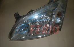 Фары для Toyota Corolla 2001 года на фотографиях