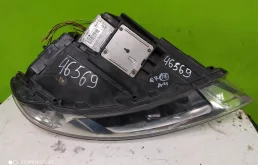 Фара ксенон левая для Audi Q7 2009 года на фотографиях