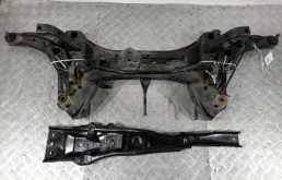 Балка под двс Mazda MPV 1999 L11434800A LWEW FSDE, передняя